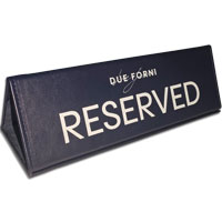 Резерв стола табличка из темно синей натуральной кожи с тиснением цветной фольгой Due Forni
