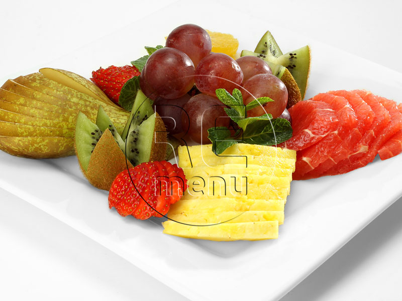 тарелка с фруктами